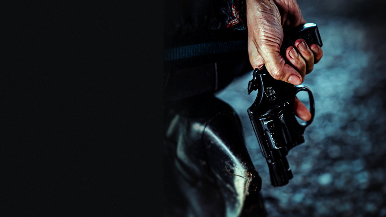 Revolver (2005) backdrop artwork