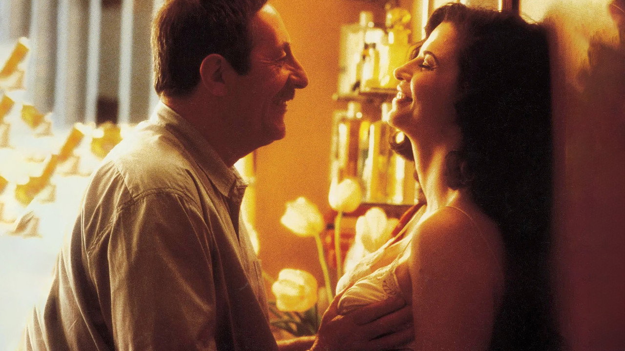The Hairdresser's Husband (1990) backdrop artwork