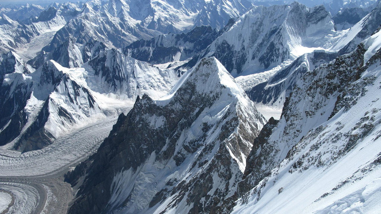 The Summit (2013) backdrop artwork