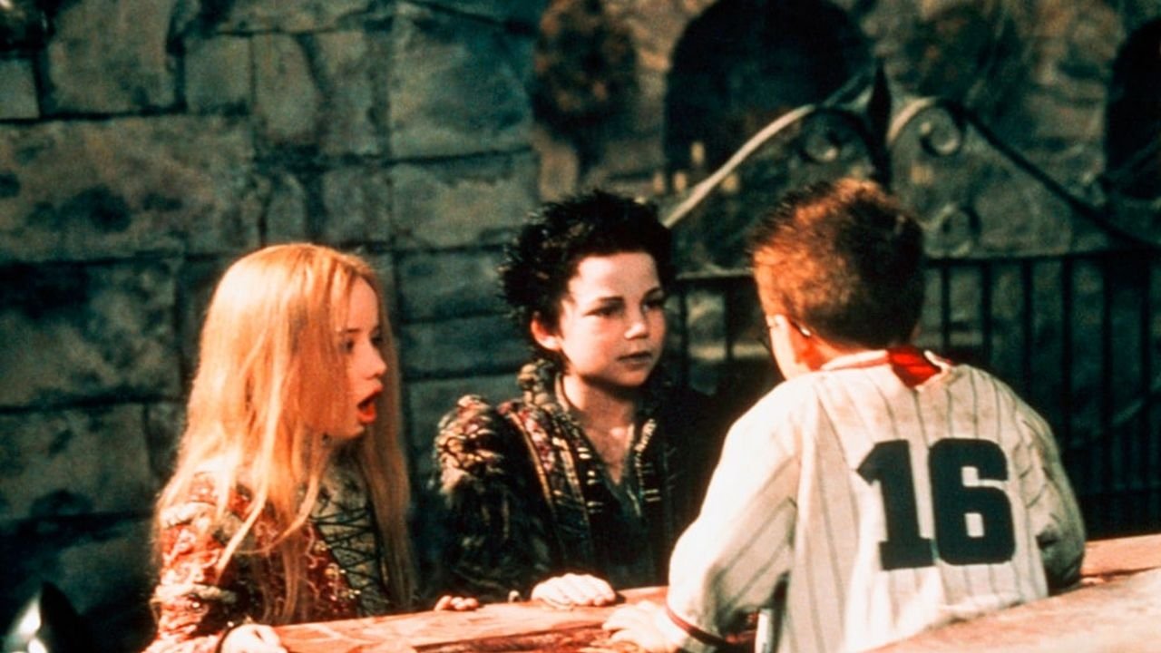 The Little Vampire (2000) backdrop artwork