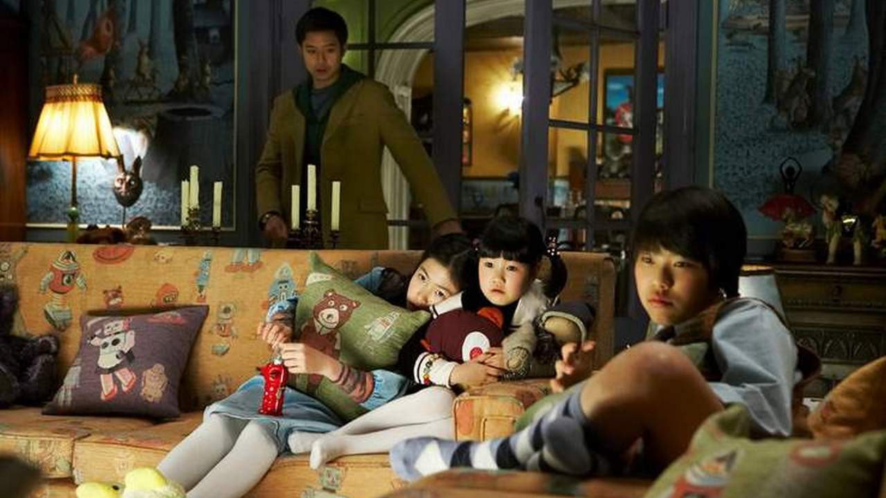 Hansel & Gretel (2007) backdrop artwork