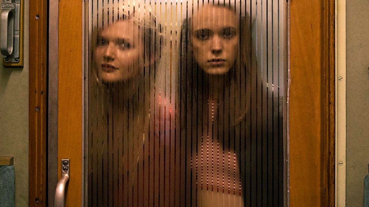 Nymphomaniac: Vol. I (2013) backdrop artwork