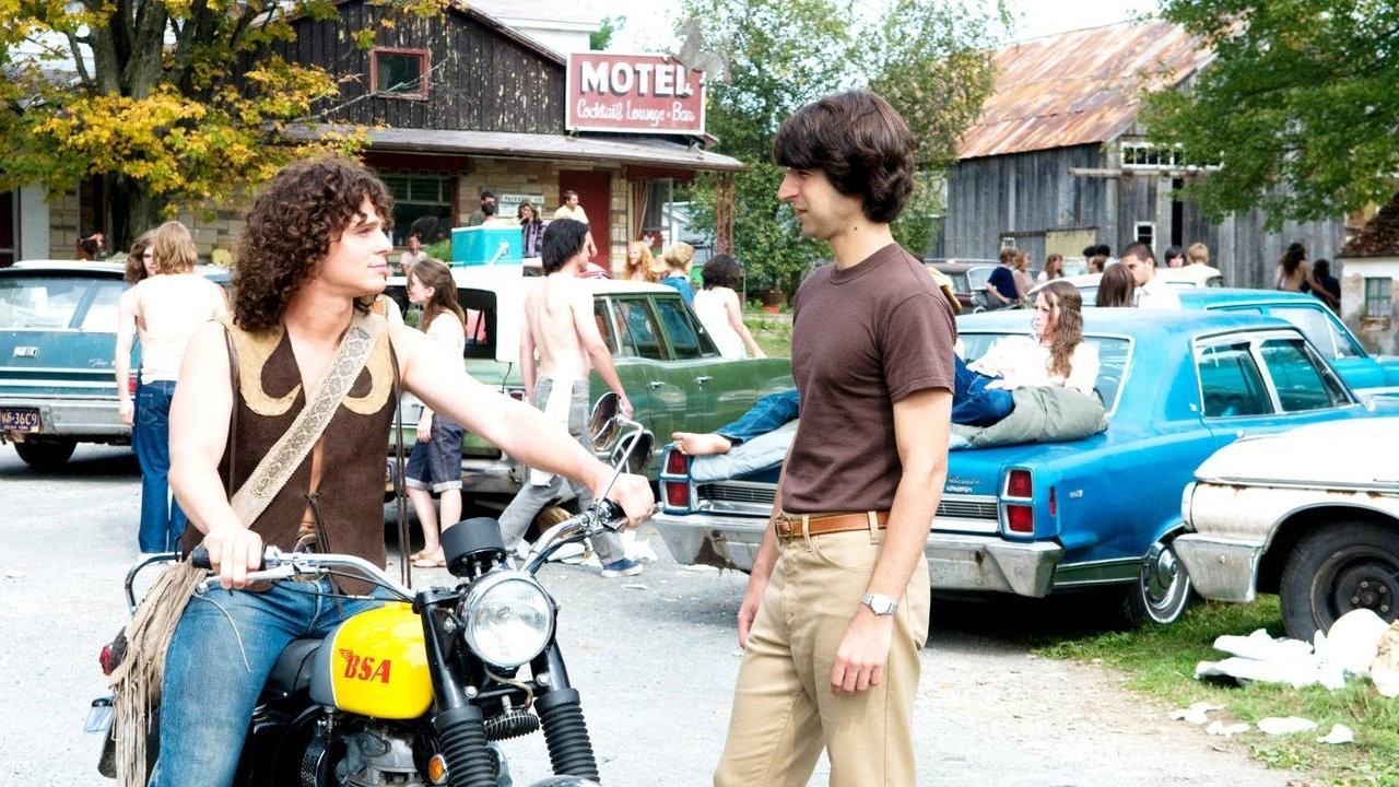 Taking Woodstock (2009) backdrop artwork