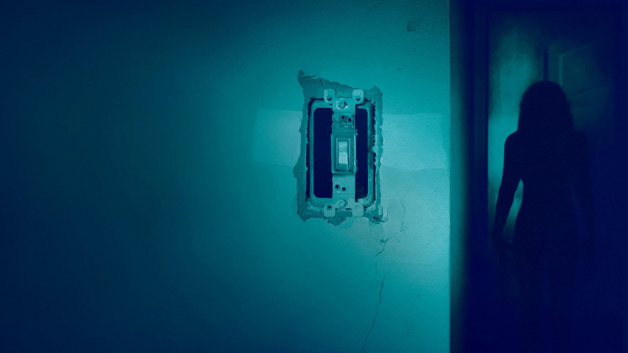 Lights Out (2016) backdrop artwork