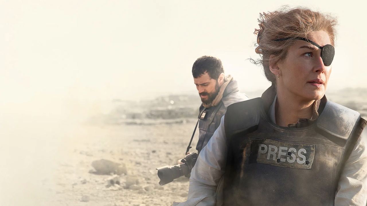 A Private War (2018) backdrop artwork