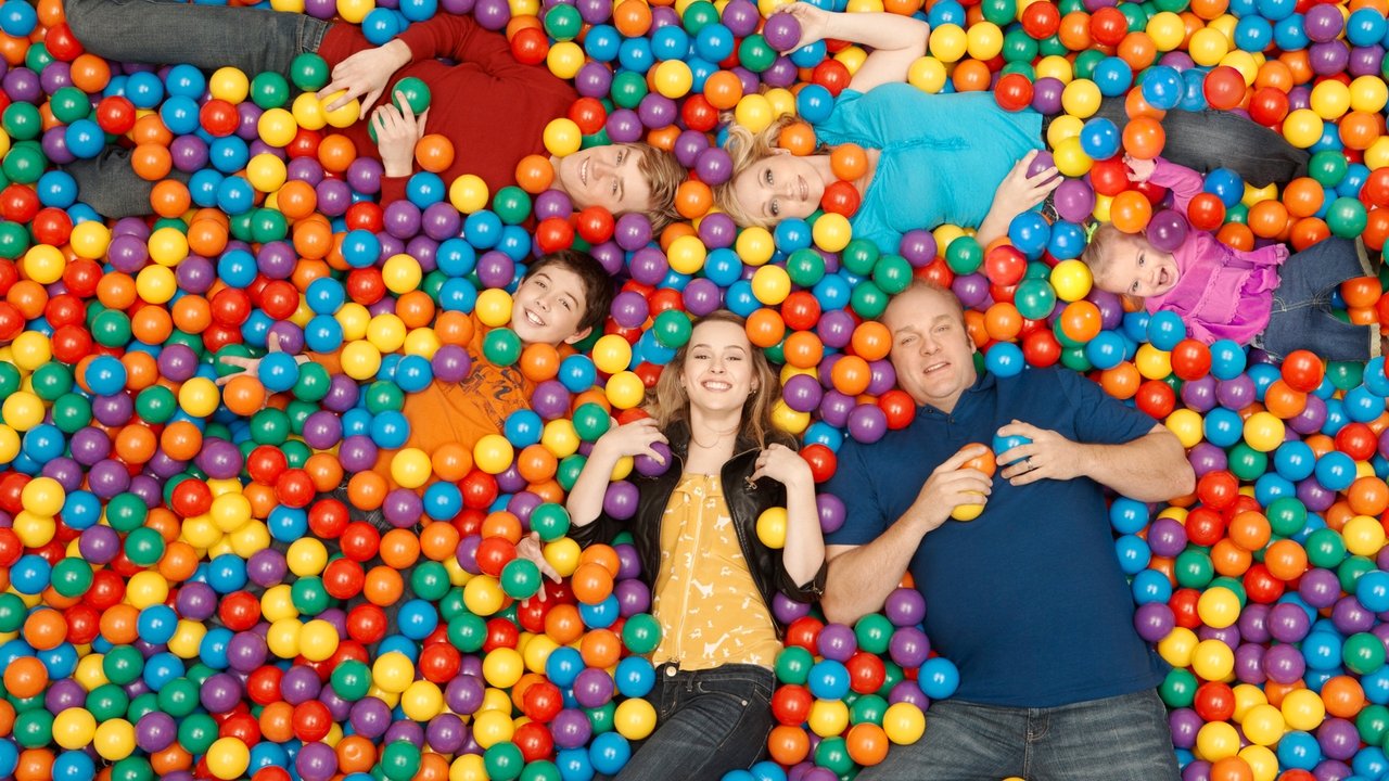 Good Luck Charlie (2010) series backdrop artwork